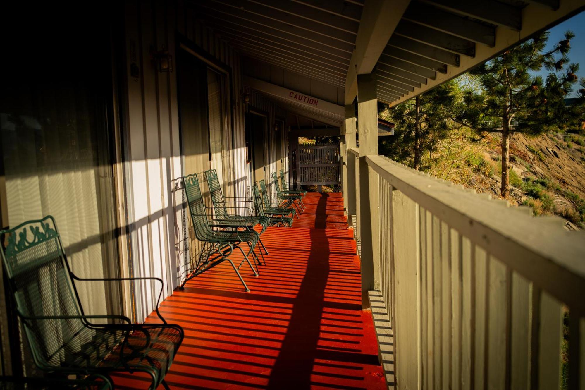 Yosemite Gateway Motel *